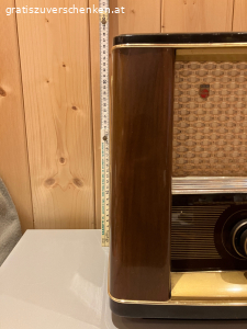 Alter Philips Röhrenradio / Vintage-Radio – funktionstüchtig