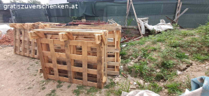Altholz, Brennholz, Paletten. Abzuholen in 8041 Liebenau