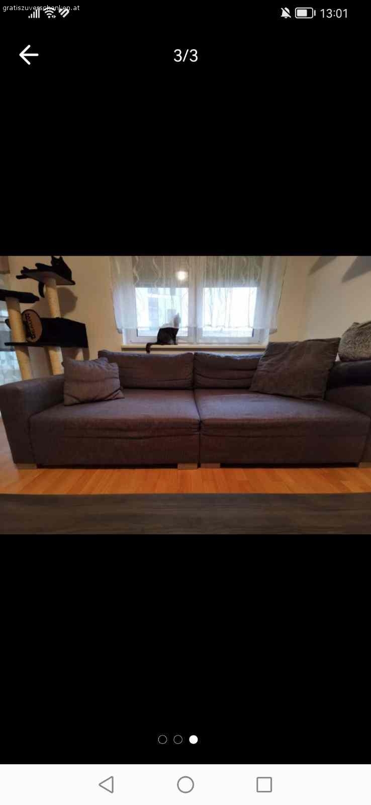 Bigsofa. Bigsofa zu verschenken, Farbe Dunkelgrau, Stoffbezug
Maße: 250x120x67, Sitztiefe 85cm
In zwei Teile zerlegbar