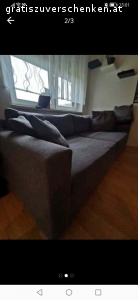 Bigsofa. Bigsofa zu verschenken, Farbe Dunkelgrau, Stoffbezug
Maße: 250x120x67, Sitztiefe 85cm
In zwei Teile zerlegbar