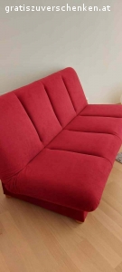 Couch mit Bettfunktion. Sehr gut erhaltende und hochwertige Couch mit praktischer Bettfunktion und viel Stauraum. Bezug Fleckenfrei und super gepflegt.
Abmessungen:
Couch Breite 185 cm, Tiefe 95 cm, Sitztiefe 65 cm, Höhe mit Lehne 55 cm
Liegefläche 125x185 cm
Aufgrund von Wohnungsräumung und Platzmangel zu verschenken.