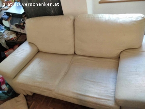 Couch mit schlaffunktion gratis. Couch mit schlaffunktion, doppelte Bett, sehr gemütlich ( sowohl die Couch als auch das Bett). Kunstleder. Wegen Umzug im Ausland gratis aufzugeben.