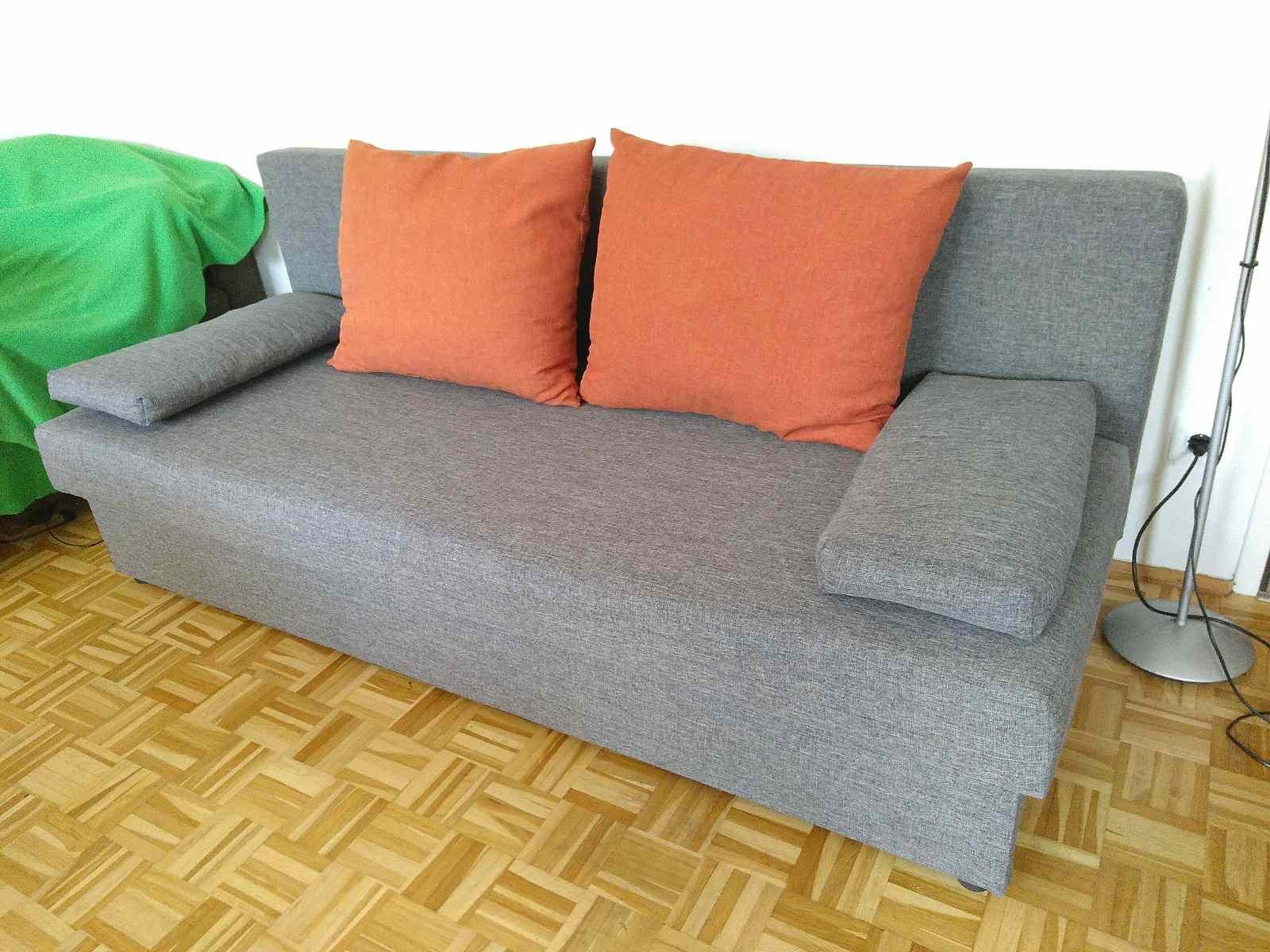 Couch Möbel Gratis zu verschenken