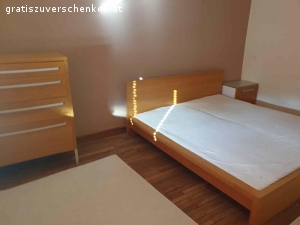 Doppelbett zu verschenken. Maße 197cm x213 cm