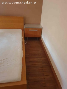 Doppelbett zu verschenken. Maße 197cm x213 cm