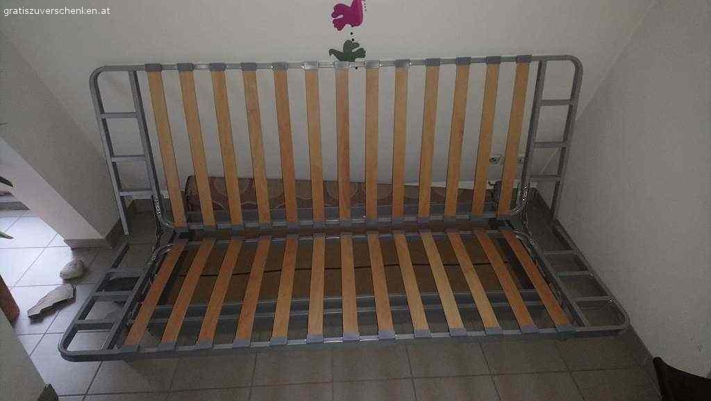 Gestell / Metallrahmen für Bettsofa Beddinge von Ikea. mit Stauraum / Bettkasten, OHNE MATRATZE.

Einige Jahre alt, aber selten zusammen geklappt, die ganze Zeit als Doppelbett benutzt.

Dieses Produkt wird von IKEA nicht mehr angeboten. Matratze Nyhamn (von Ikea) sollte als Ersatz gut sein.

Abholort: Altbau, 2. Stock ohne Lift (bis zum 5.8., 20 Uhr, können wir Hilfe von 1 Person anbieten. Später leider nicht mehr).