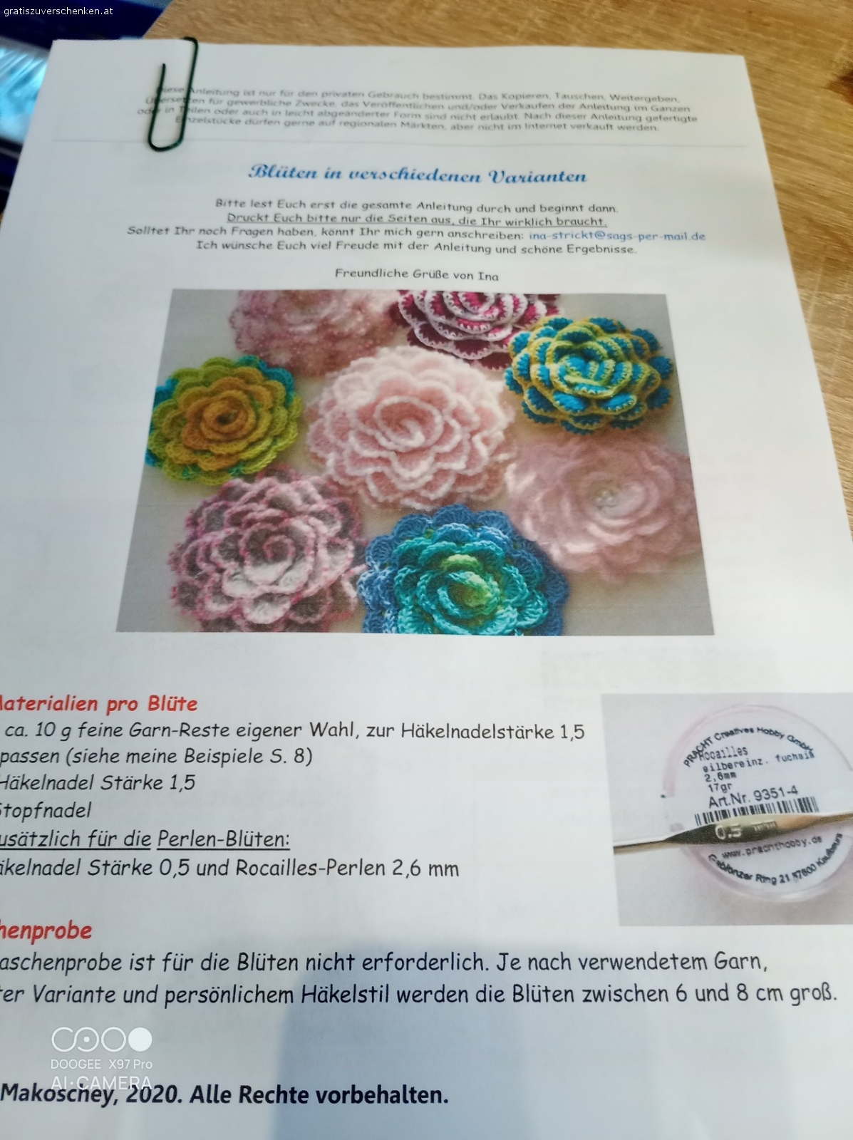 Häkelanleitungen. 2 versehentlich doppelt gedruckte Häkelanleitungen zu verschenken um sie nicht unnötig wegzuwerfen, vielleicht kann ich jemanden eine Freude machen