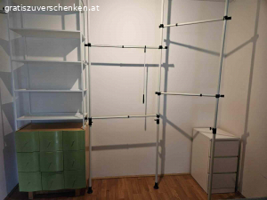 Kasterln usw. Schuhkasterl weiss
Inneenleben eines 3m Kastens