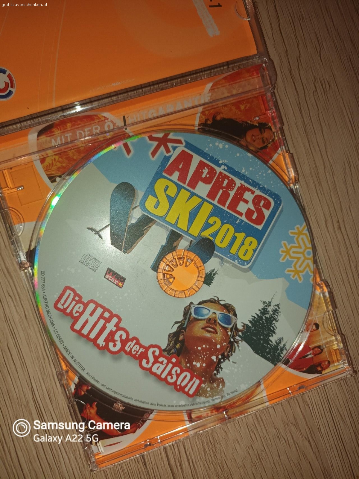 Musik cd. Keine original Hülle mehr 

Apre ski hitz 2018 

Versand möglich