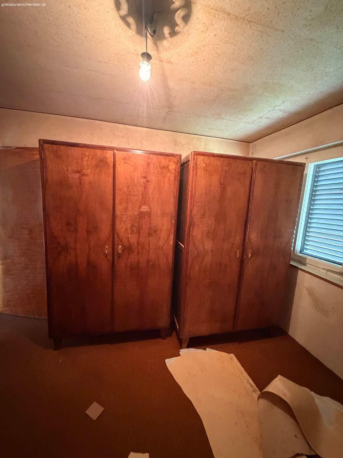 Schranck Regal. Schranck Regal Garderobe….