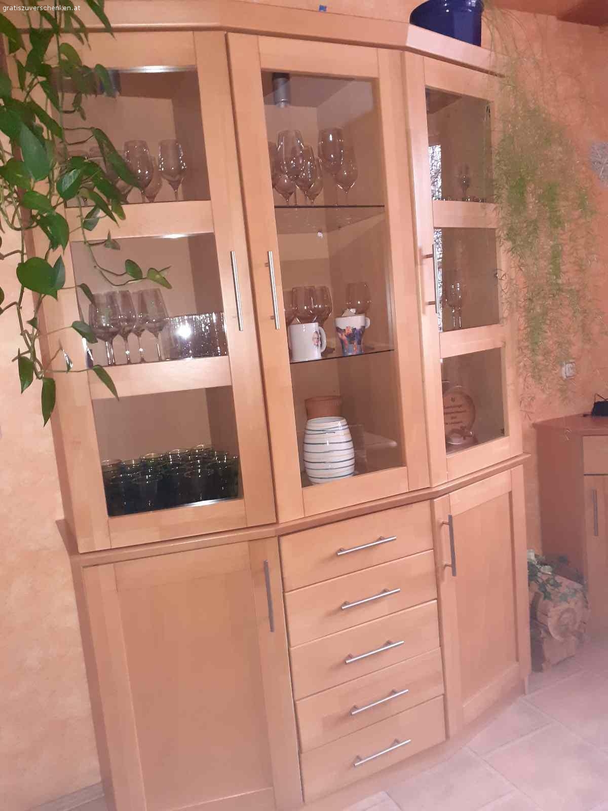 Vitrine. Vitrine - 2teilig
1,50m breit
0,52m tief
2,12m hoch