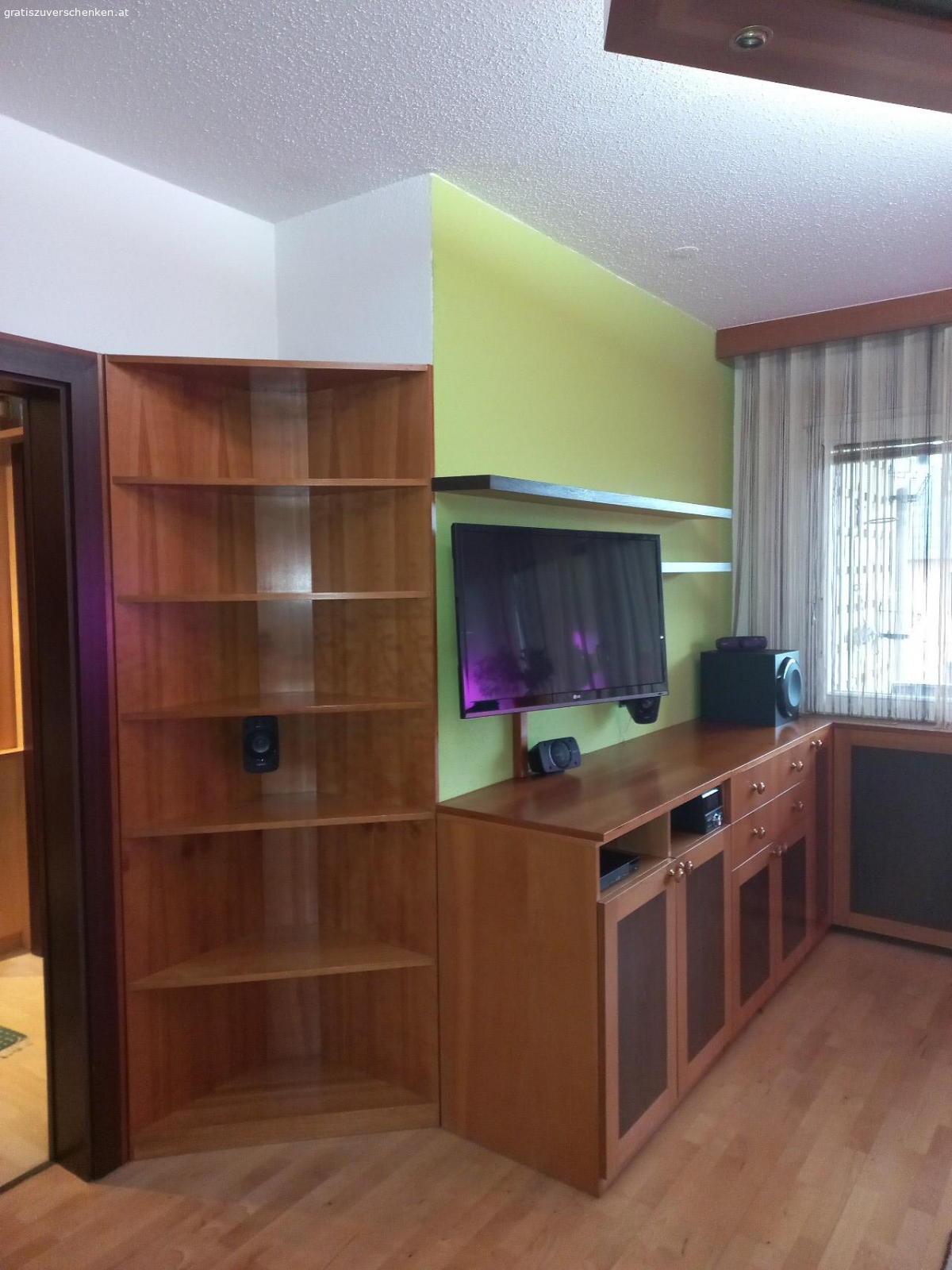 Wohnzimmer komplett. Tischlerarbeit;Kirsch /Mooreiche funiert,Selbstabholung