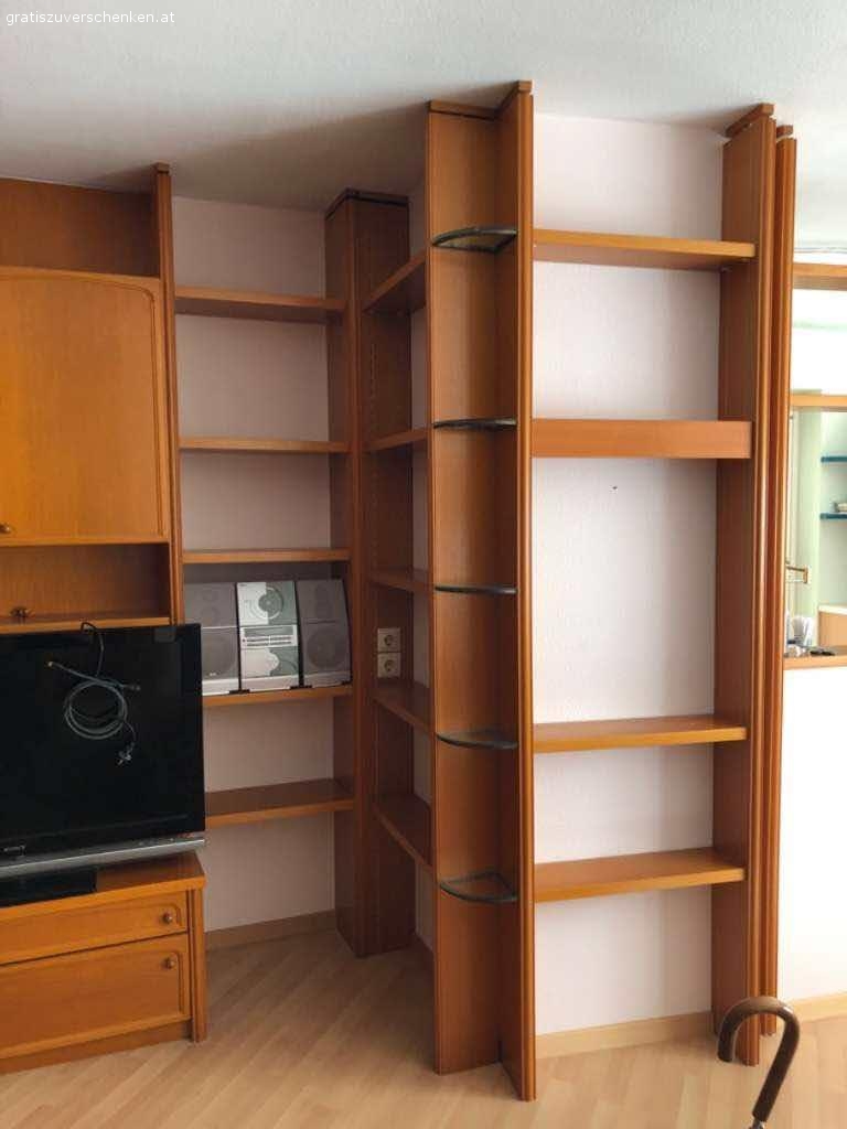 Wohnzimmer Verbau Schrank Vitrine Regal. Sehr schöner Wohnzimmerschrank zu verschenken 
Farbe Kirsch ca 3 Meter