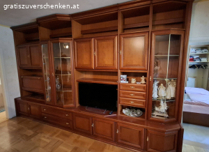 Wohnzimmerschrank